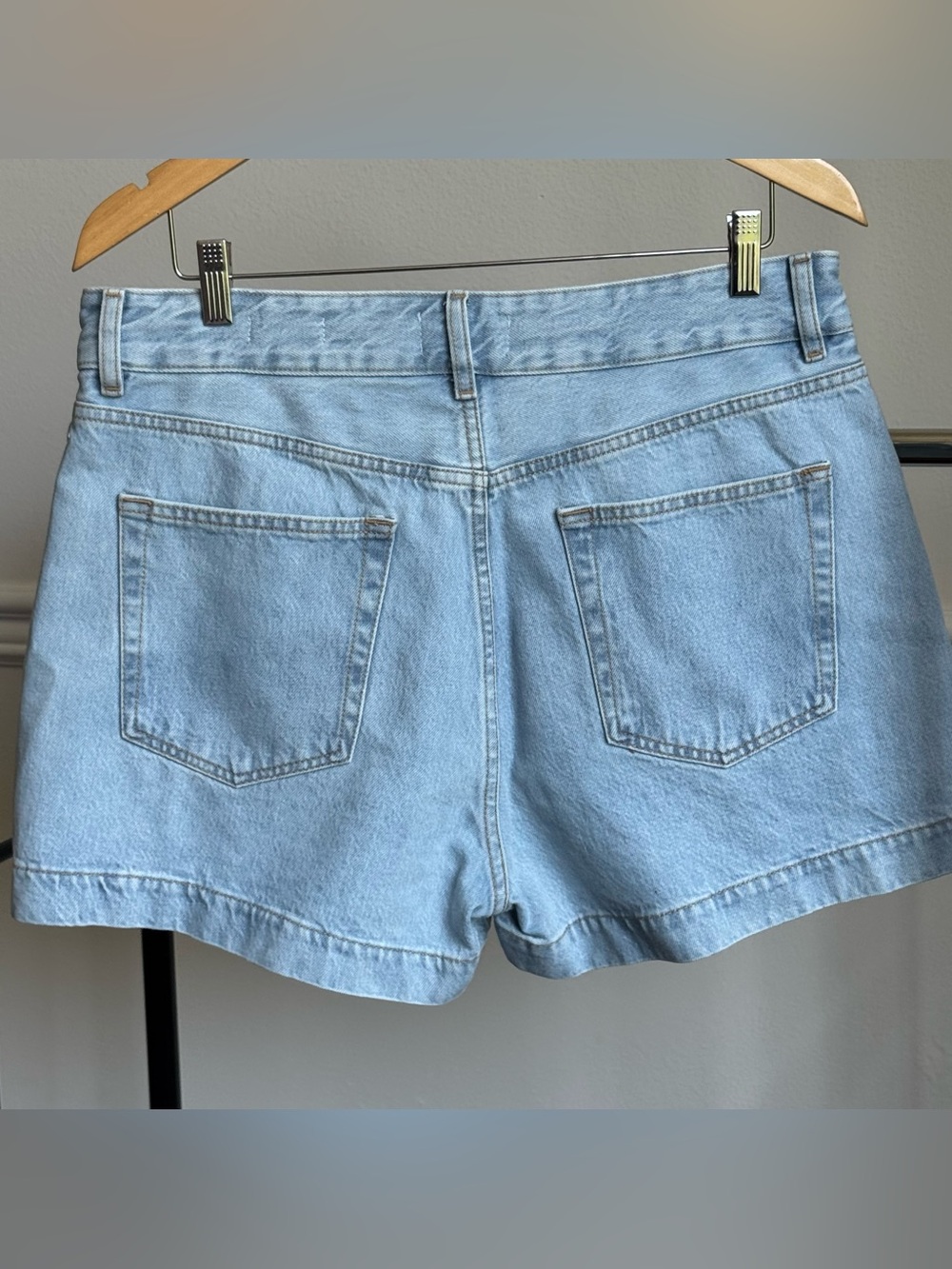 FRAME The Charm Short Denim Bermuda Shorts 31 Blue High Rise NWOT - Picture 4 of 12